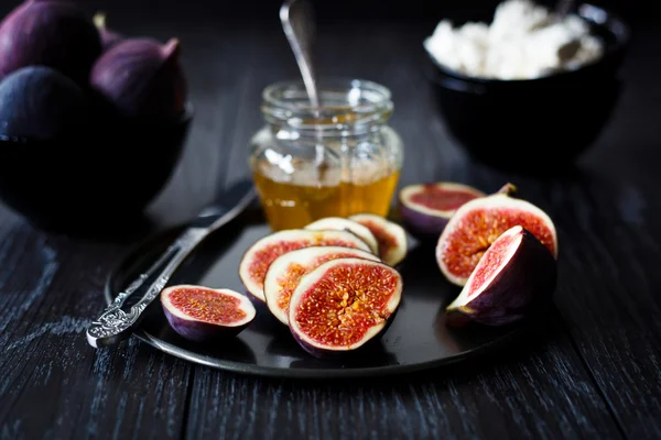 Figs, Honey and Ricotta — Stock Photo, Image