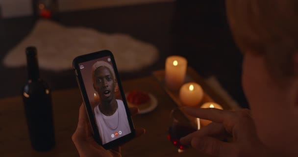 Caucasian and african men having date during video call — Vídeo de Stock
