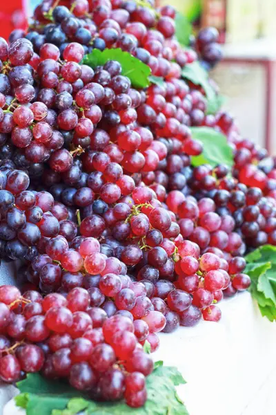 Raisins frais sur le marché — Photo