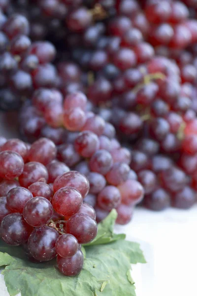 Raisins frais sur le marché — Photo