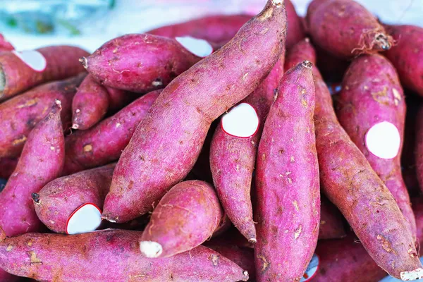 Zoete aardappel in de markt — Stockfoto