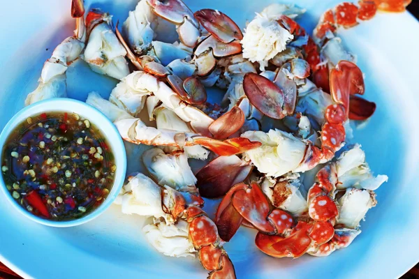 Gedämpfte Krabben und Chilisoße. — Stockfoto