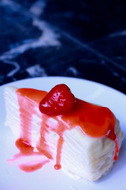 çilek peynirli kek