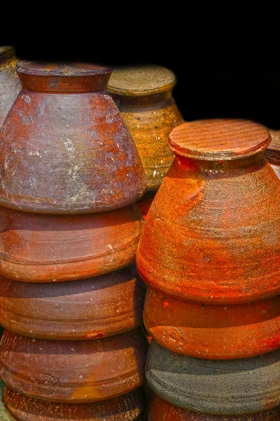 Terracotta marrone - nel mercato . — Foto Stock