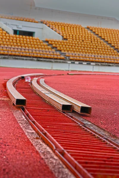 Pista para correr en el estadio . — Foto de Stock