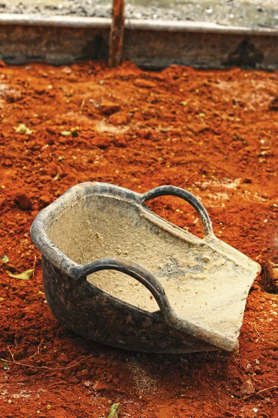 Dustpan для строительства . — стоковое фото