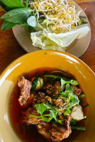 Domuz Noodle çorba Asya tarzı — Stok fotoğraf
