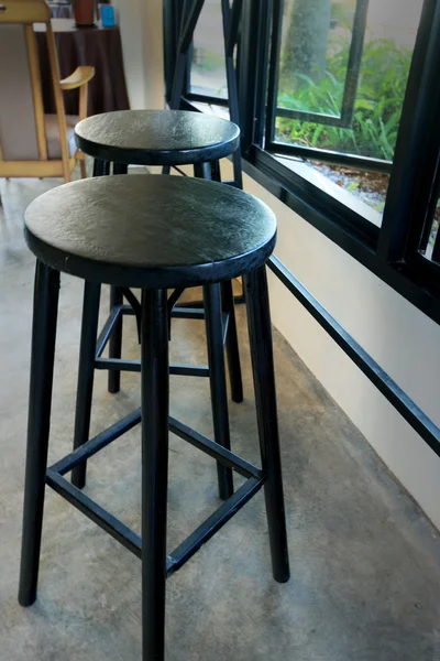 Vintage houten stoel in de coffeeshop. — Stockfoto