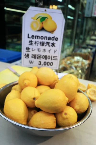 Orange juice at market Korea — Stock Photo, Image