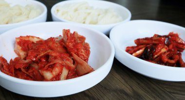 Kimchi, lahana, biber, turp - Kore yemeği
