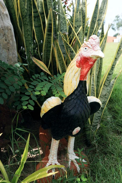 Esculturas de pollo . —  Fotos de Stock