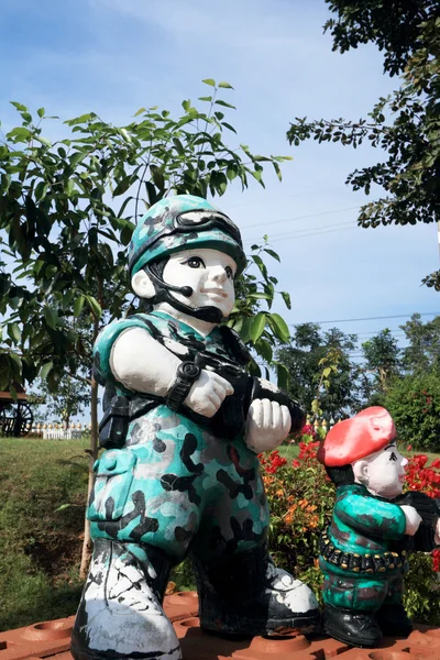 Tailandês Militar escultura bonecas — Fotografia de Stock