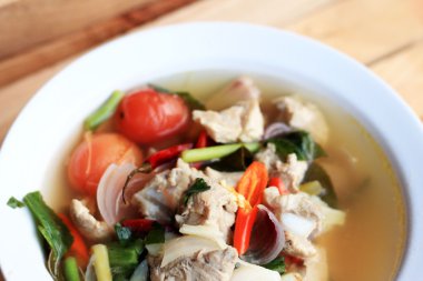 domuz eti ve limon çorbası - thaifood