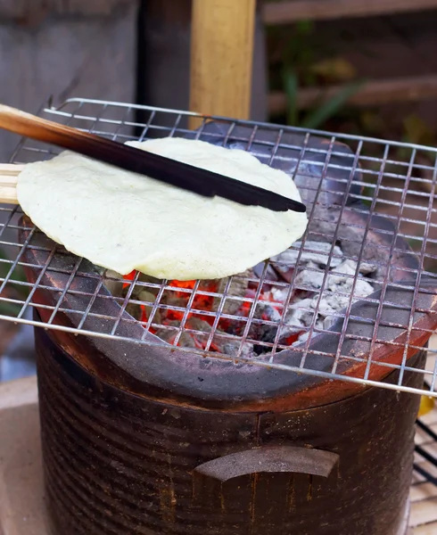 Alimenti asiatici alla griglia di riso appiccicoso — Foto Stock