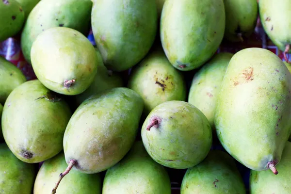 Fresh mango fruit in the market — Stock Photo, Image
