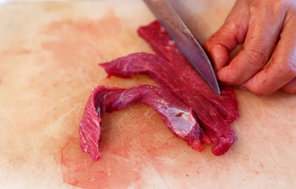 Carne fresca no mercado — Fotografia de Stock