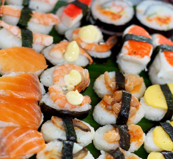 Łososia sushi na rynku — Zdjęcie stockowe