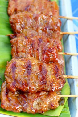 Bar-BQ veya barbekü ızgara et