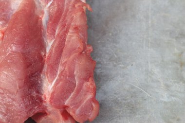 Pazar taze çiğ domuz