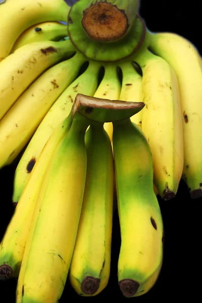 市場に出回っているバナナ — ストック写真