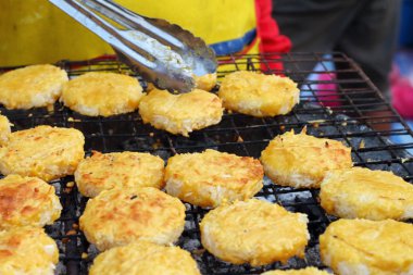 Asya gıda yapışkan pirinç ızgara