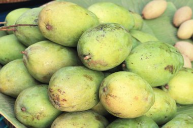 meyve mango piyasada