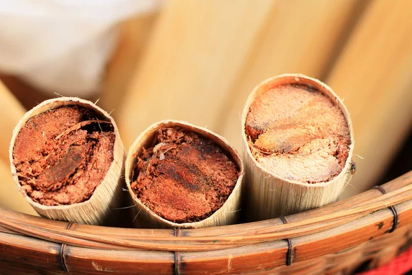 Lepkavá rýže, pečené v bambusu — Stock fotografie