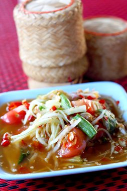 bir tabak papaya salatası