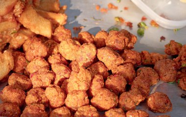 kızarmış karides pasta piyasada