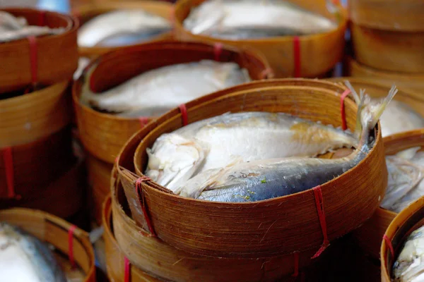 Makrill fisk på marknaden — Stockfoto
