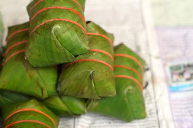 sosis muz yaprakları.