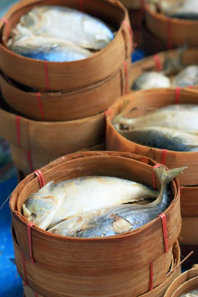 Makrela ryb na trhu — Stock fotografie