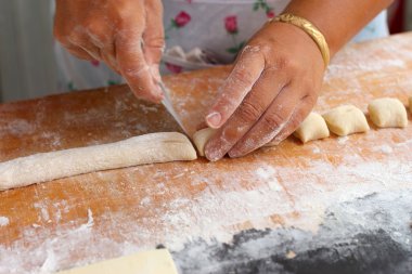 kızartılmış hamur sopa içinde belgili tanımlık çarşı