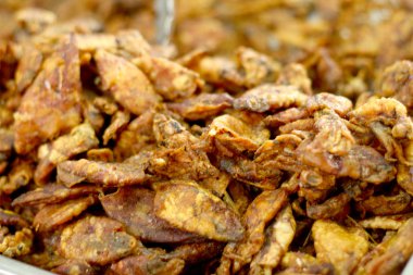 Kızarmış kalamar - piyasa kuru mürekkep balığı