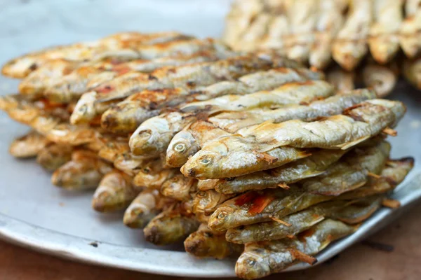 Gegrilde vis op de markt — Stockfoto