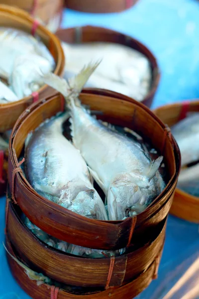 Makrela ryb na trhu — Stock fotografie