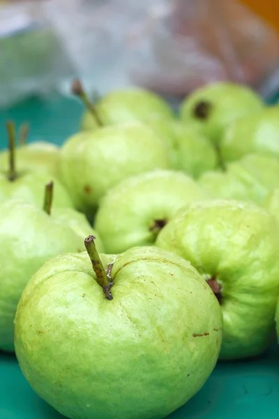 Guava ovoce na trhu — Stock fotografie