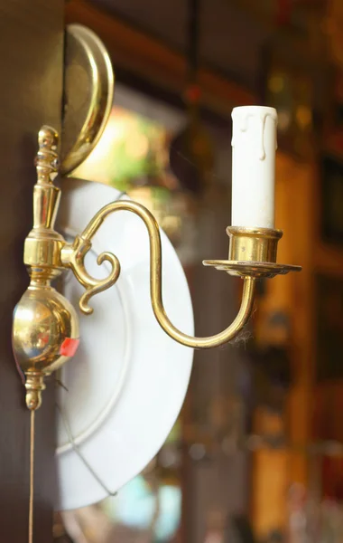 Стара старовинна настінна лампа — стокове фото