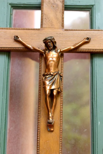 Crucifixo de bronze sólido de Jesus — Fotografia de Stock