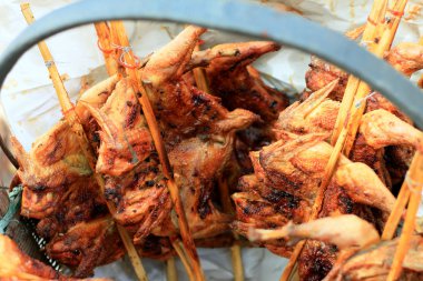 Bar-BQ veya barbekü ızgara et