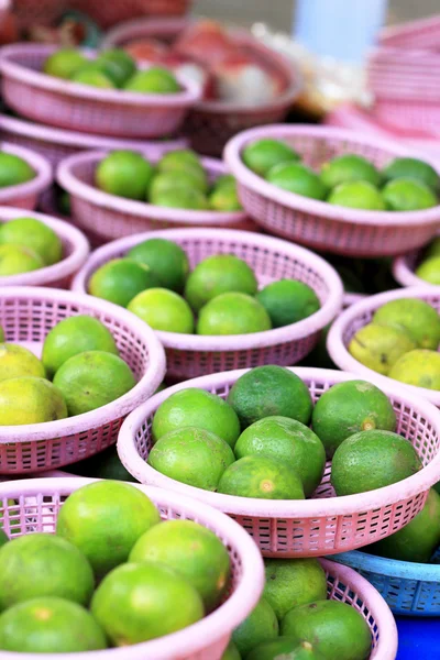 Citron na trhu — Stock fotografie