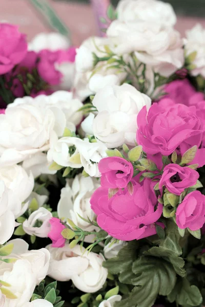 Bella di fiori artificiali rosa — Foto Stock