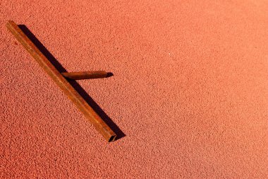 parça stadyum üzerinde çelik