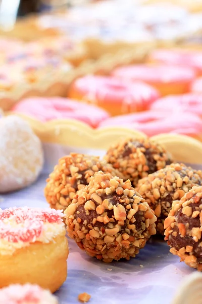 Viele leckere Donuts — Stockfoto