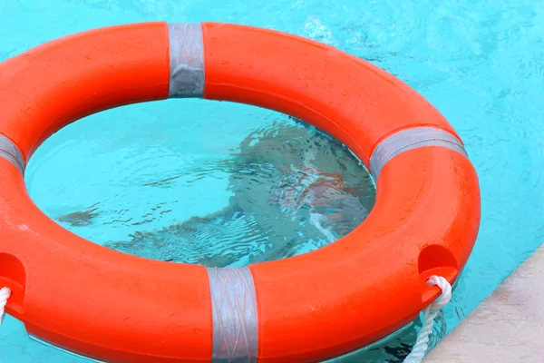 Ring buoy in the swimming pool. — Stock Photo, Image