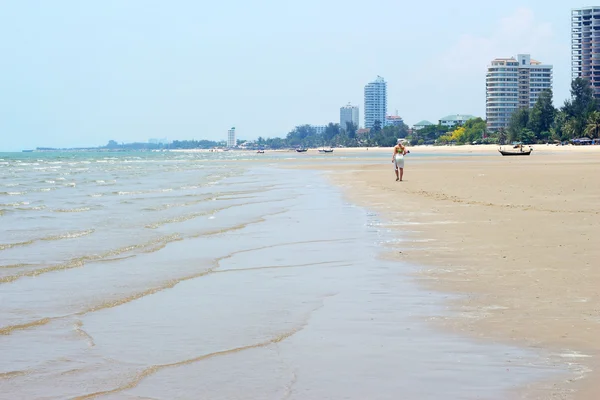 A praia de Cha Am da Tailândia — Fotografia de Stock