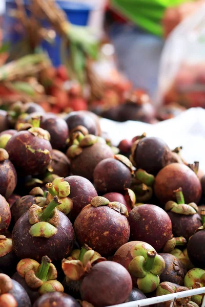 Mangosteen op de markt — Stockfoto