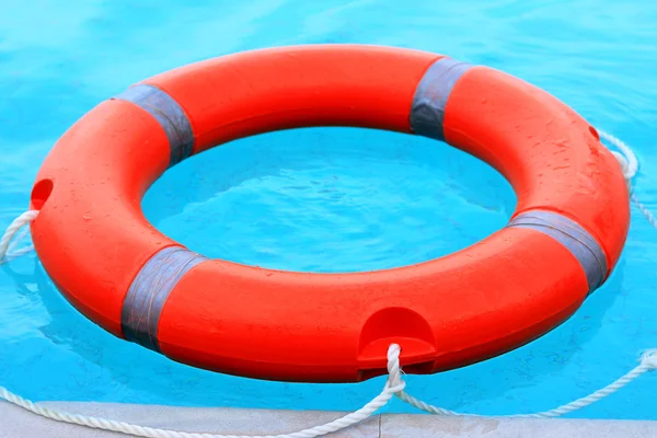 Ring buoy in the swimming pool. — Stock Photo, Image