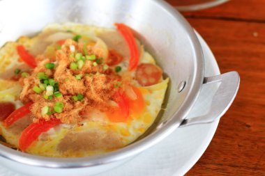 sahanda yumurta tava ile Kahvaltı