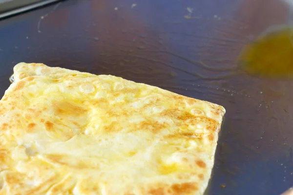 A serpenyőben a főzés chapati — Stock Fotó